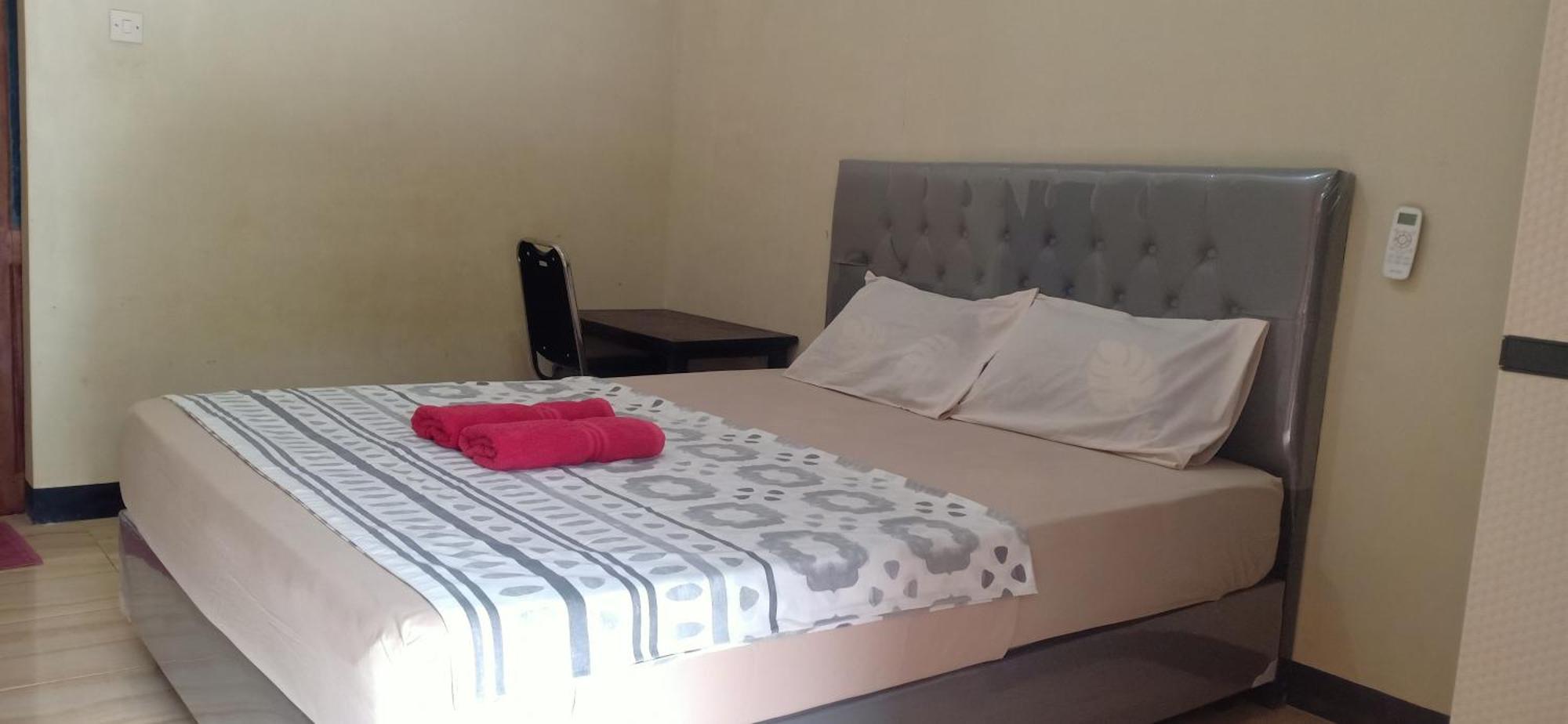 Kuta  Dewi Garden Guesthouse מראה חיצוני תמונה
