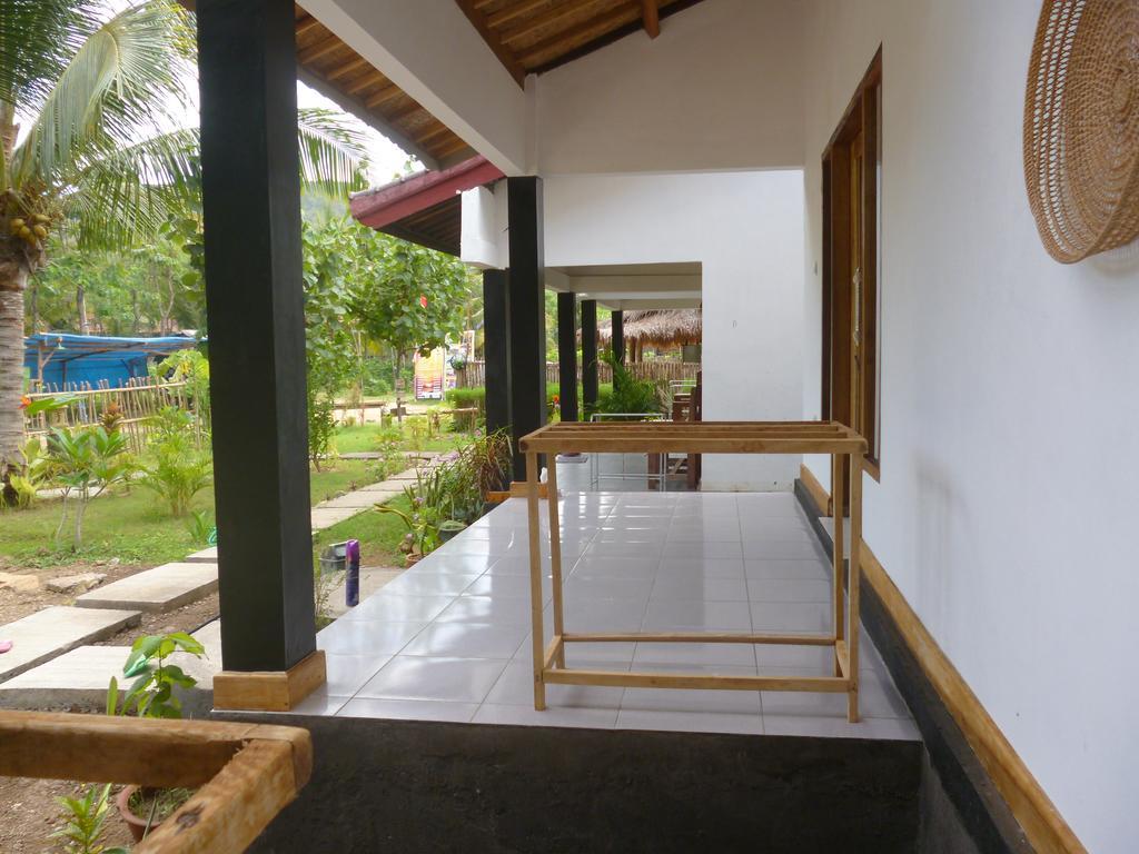 Kuta  Dewi Garden Guesthouse מראה חיצוני תמונה