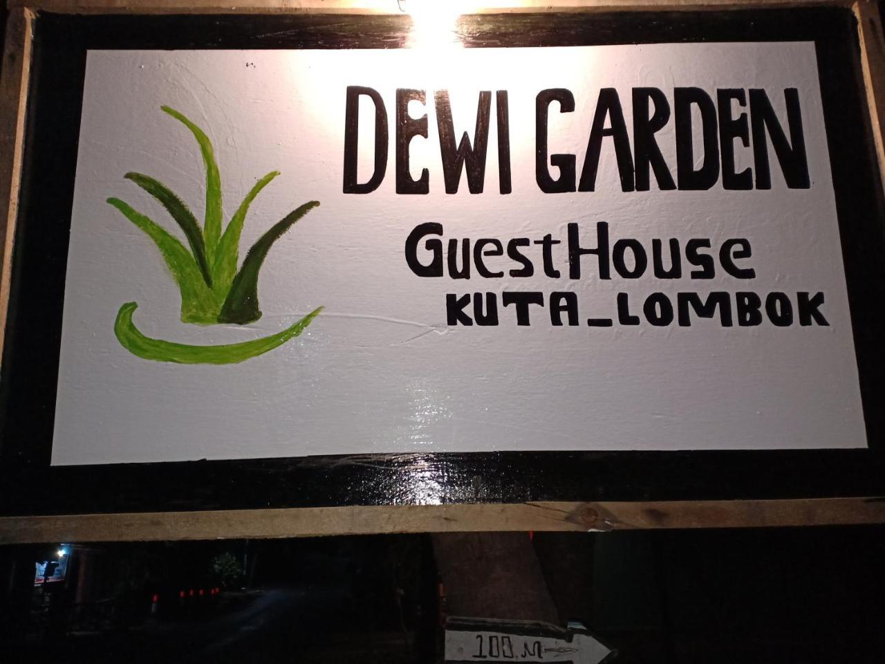 Kuta  Dewi Garden Guesthouse מראה חיצוני תמונה
